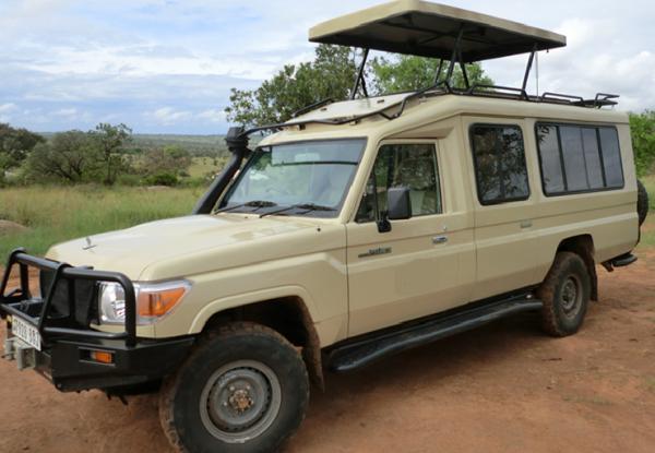 Safari land cruiser is a 4×4